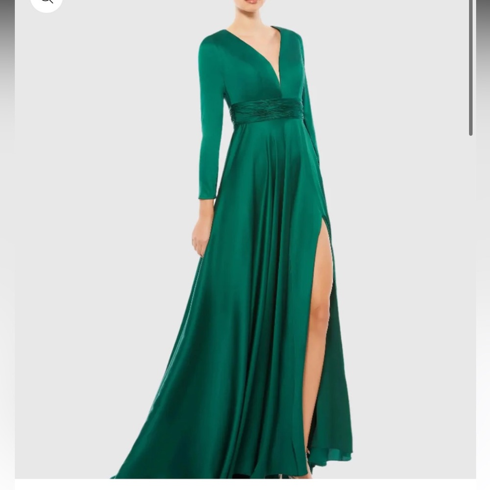 Elegant Green Evening Gown- Ieena for Mac Duggal